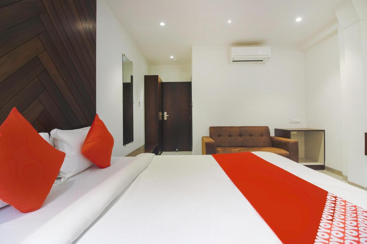 Hotel Flora Suites Bombaim Exterior foto
